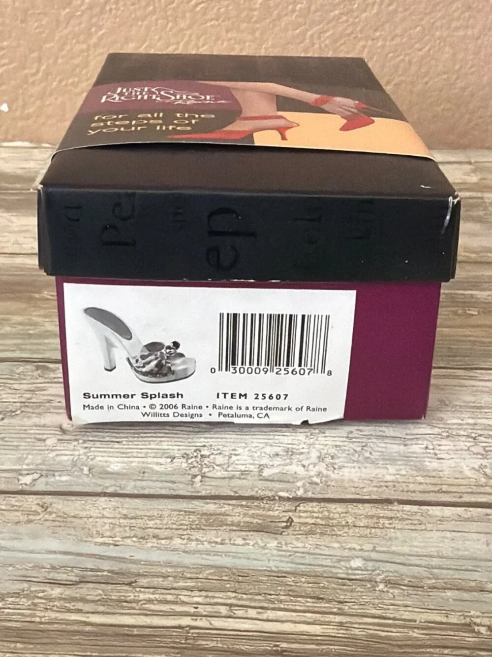 Just The Right Shoe Raine 2006 Summer Splash Miniature Shoe NEW w/ Box COA 25607 - Picture 3 of 12